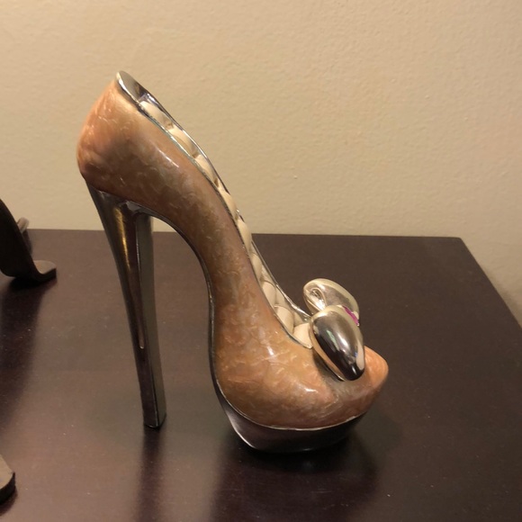 Ring holder - Picture 2 of 3